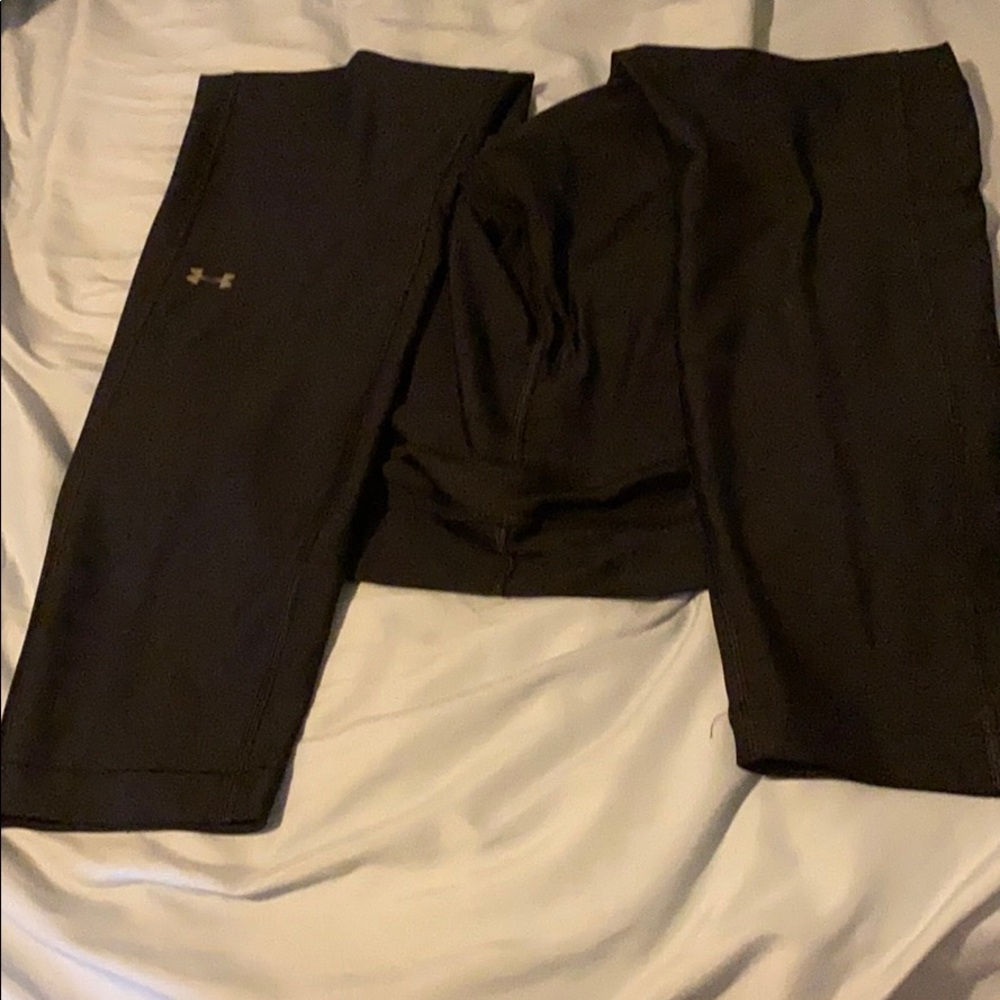 Black under armor leggings